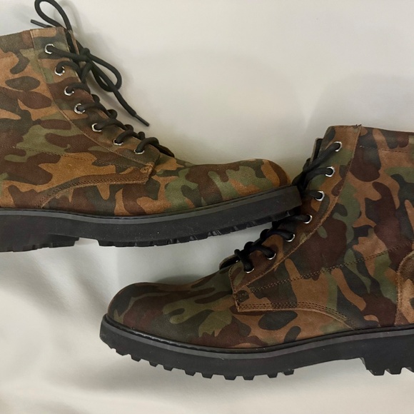 Men's INC Camo Side-Zip Suede Boots Size 12M - Never Worn - Picture 3 of 8